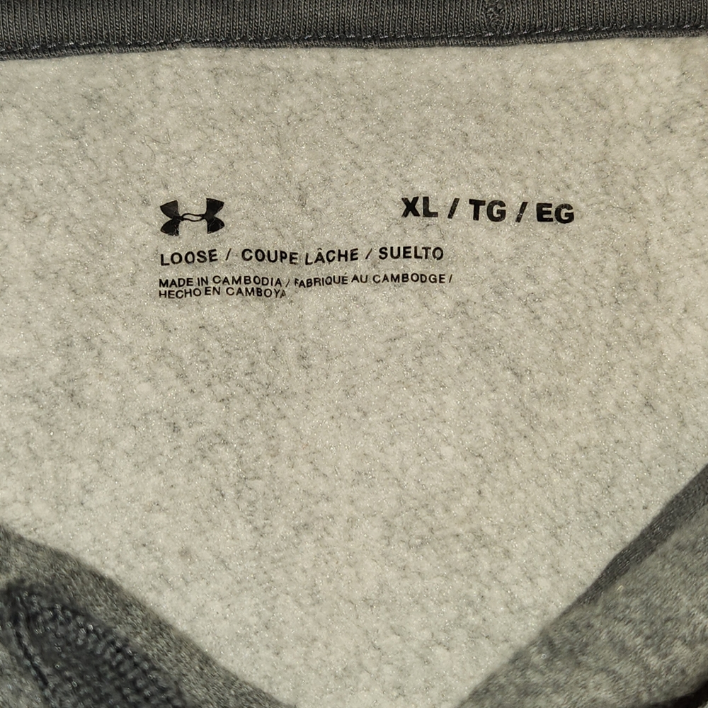 ⭐️ HOST PICK ⭐️ Under Armour Hoodie - Picture 2 of 2